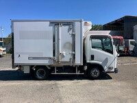 ISUZU Elf Refrigerator & Freezer Truck TPG-NLR85AN 2017 300,313km_7