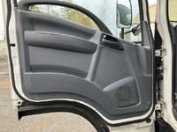 ISUZU Elf Aluminum Van TPG-NNR85AN 2017 252,629km_30