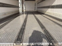 ISUZU Forward Refrigerator & Freezer Truck 2RG-FSR90T2 2020 484,830km_8