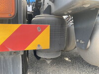 UD TRUCKS Quon Trailer Head QKG-GK6XAB 2018 804,000km_13