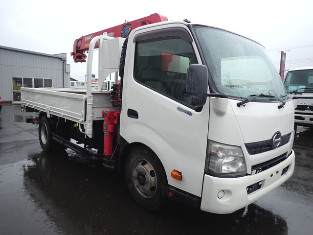 HINO Dutro Truck (With 5 Steps Of Cranes) TKG-XZU710M 2013 196,800km