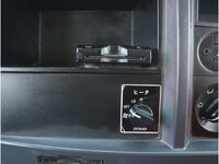 ISUZU Elf Double Cab TRG-NHR85A 2016 126,662km_28