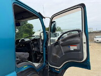 ISUZU Forward Refrigerator & Freezer Truck TKG-FRR90T2 2013 615,336km_32
