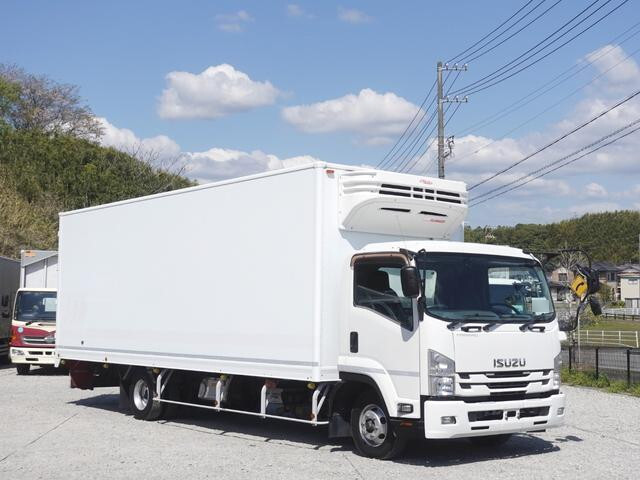 ISUZU Forward Refrigerator & Freezer Truck TKG-FRR90T2 2016 440,000km