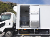 ISUZU Forward Refrigerator & Freezer Truck TKG-FRR90T2 2017 629,000km_12