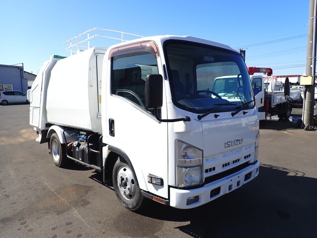 ISUZU Elf Garbage Truck TKG-NMR85AN 2014 138,800km