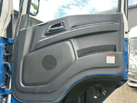 ISUZU Giga Aluminum Wing QPG-CYJ77B 2017 730,000km_18