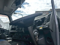 ISUZU Giga Aluminum Wing QPG-CYJ77B 2017 730,000km_23