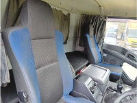 ISUZU Giga Aluminum Wing QKG-CYJ77B 2016 729,000km_16