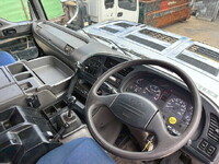 ISUZU Giga Container Carrier Truck QKG-CYZ77AM 2013 328,000km_32
