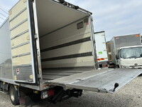 ISUZU Forward Refrigerator & Freezer Truck 2PG-FRR90T2 2022 415,000km_32