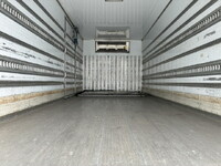 ISUZU Forward Refrigerator & Freezer Truck TKG-FRR90S2 2015 646,000km_12