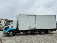 ISUZU Forward Refrigerator & Freezer Truck TKG-FRR90S2 2015 646,000km_6