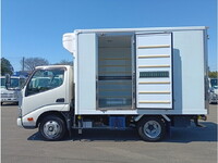 HINO Dutro Refrigerator & Freezer Truck TKG-XZU605M 2018 41,164km_9