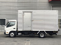 TOYOTA Dyna Aluminum Van TPG-XZU650 2018 104,000km_3