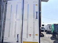 ISUZU Elf Refrigerator & Freezer Truck 2SG-NPR88AN 2021 225,946km_9