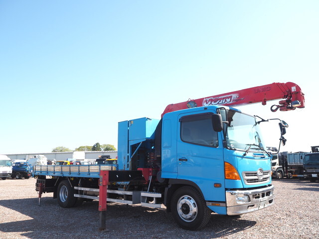 Ranger Truck (With 4 Steps Of Cranes)_1