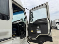 ISUZU Giga Trailer Head QKG-EXD52AE 2013 864,339km_31