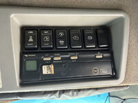 ISUZU Giga Trailer Head QKG-EXD52AE 2013 864,339km_37