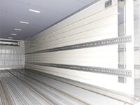 ISUZU Giga Refrigerator & Freezer Truck QKG-CYJ77B 2017 861,000km_12