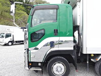 ISUZU Giga Refrigerator & Freezer Truck QKG-CYJ77B 2017 861,000km_9