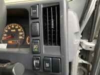 ISUZU Elf Aluminum Van TRG-NLR85AN 2019 149,000km_32