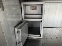 HINO Dutro Bottle Van TKG-XZU655M 2017 131,812km_9