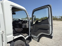 UD TRUCKS Kazet Flat Body 2RG-FEB9Y 2020 109,078km_28