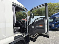 ISUZU Forward Aluminum Wing QPG-FTR34S2 2016 440,568km_28
