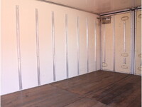 ISUZU Elf Refrigerator & Freezer Truck TKG-NHR85AN 2013 135,705km_18