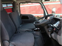 ISUZU Elf Double Cab TRG-NJR85A 2019 67,432km_17