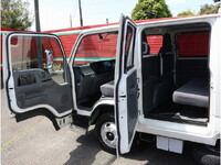 ISUZU Elf Double Cab TRG-NJR85A 2019 67,432km_29