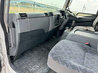 MITSUBISHI FUSO Fighter Aluminum Wing PA-FK61F 2006 689,985km_32