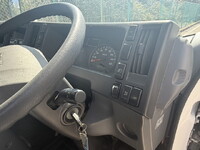 ISUZU Elf Aluminum Van TRG-NPR85AN 2016 183,000km_32