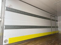 ISUZU Elf Reefer Van 2RG-NPR88YN 2021 175,200km_34