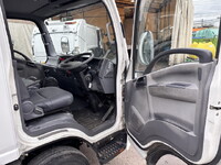 ISUZU Elf Flat Body TRG-NNR85AR 2015 227,386km_31