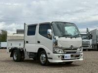 HINO Dutro Double Cab 2RG-XZU605M 2020 72,000km_2
