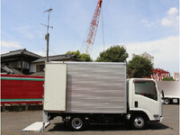 ISUZU Elf Aluminum Van TRG-NLR85AN 2017 184,394km_11
