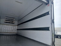 ISUZU Forward Refrigerator & Freezer Truck TKG-FRR90T2 2017 688,500km_11