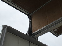 ISUZU Giga Aluminum Wing QKG-CYJ77A 2016 677,400km_16