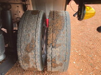 ISUZU Giga Self Loader LKG-CYJ77A 2011 352,780km_23