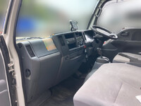 ISUZU Elf Panel Van TPG-NHR85AN 2017 110,574km_26