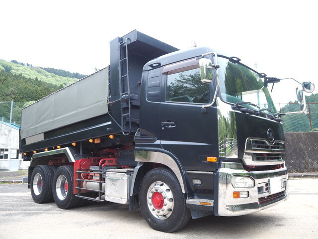 UD TRUCKS Quon Dump LDG-CW5XL 2011 739,436km