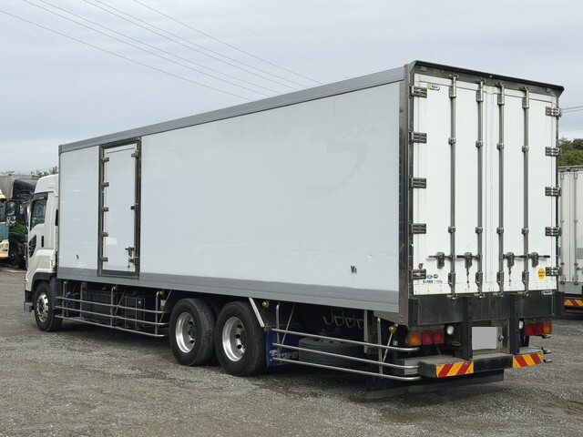 Giga Refrigerator & Freezer Truck_2