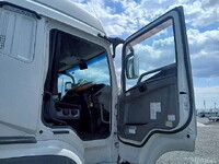 MITSUBISHI FUSO Super Great Trailer Head QPG-FP64VDR 2018 447,887km_8