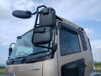 UD TRUCKS Quon Trailer Head QPG-GK5XAD 2017 624,100km_10