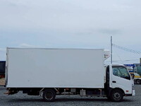 HINO Dutro Refrigerator & Freezer Truck 2RG-XZU722M 2021 319,147km_5