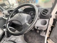 HINO Dutro Double Cab SKG-XZU605M 2011 71,907km_36