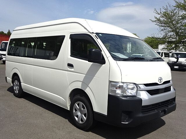 TOYOTA Hiace Bus 3BF-TRH228B 2021 112,000km_1