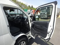 TOYOTA Hiace Bus 3BF-TRH228B 2021 112,000km_30